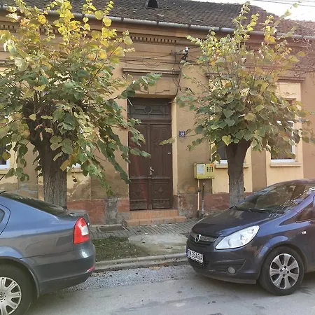 Raoul's Apartment